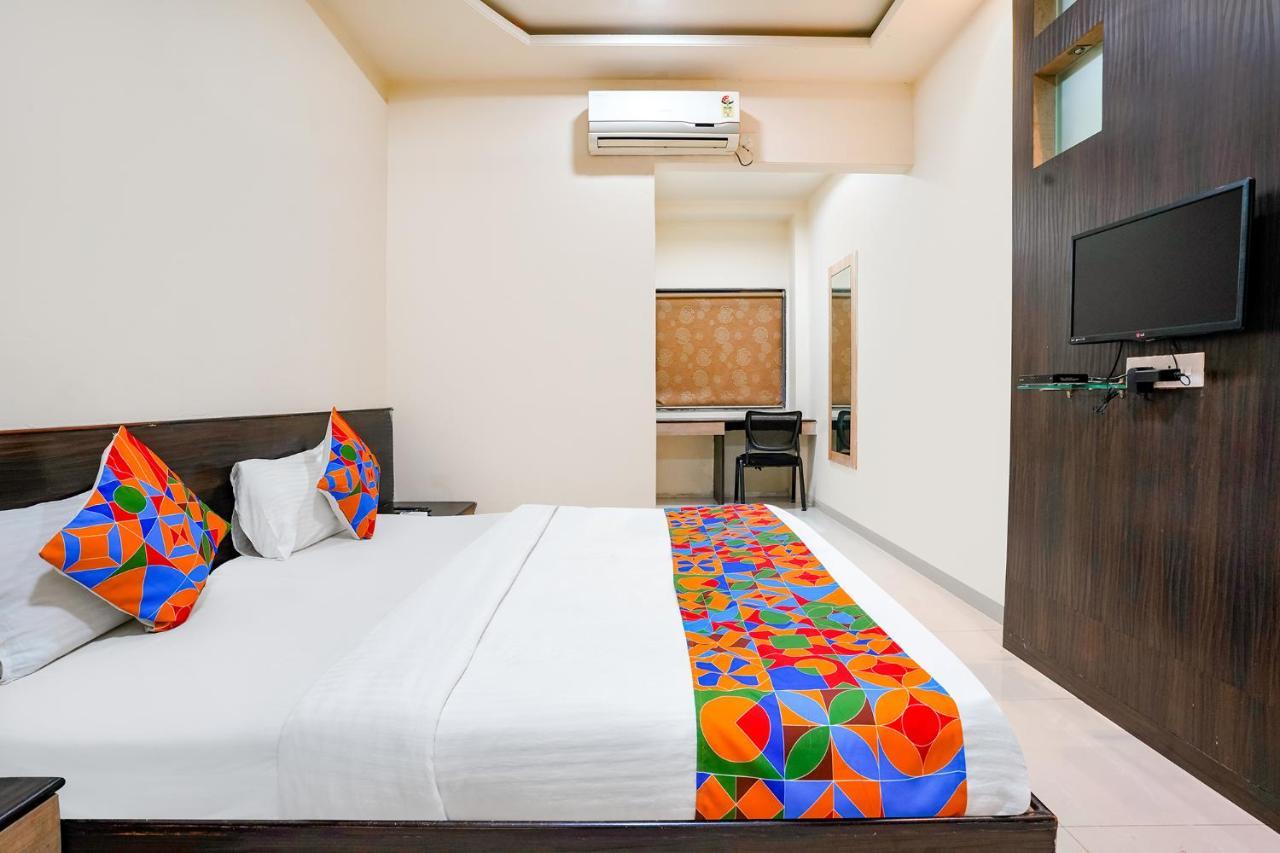 Fabhotel Regent Inn - Nr Skywalk Bridge Pimpri-Chinchwad Exterior foto